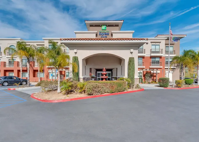Holiday Inn Express Hotel & Suites Lake Elsinore By Ihg