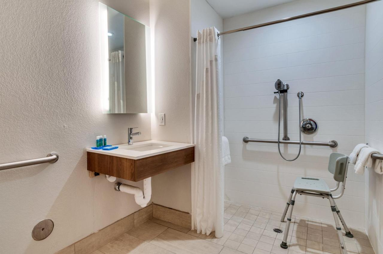Express & Elsinore By Ihg Lake Elsinore