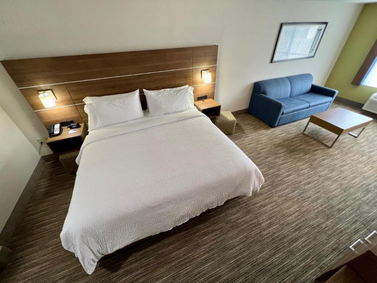 Express & Elsinore By Ihg 3* Lake Elsinore