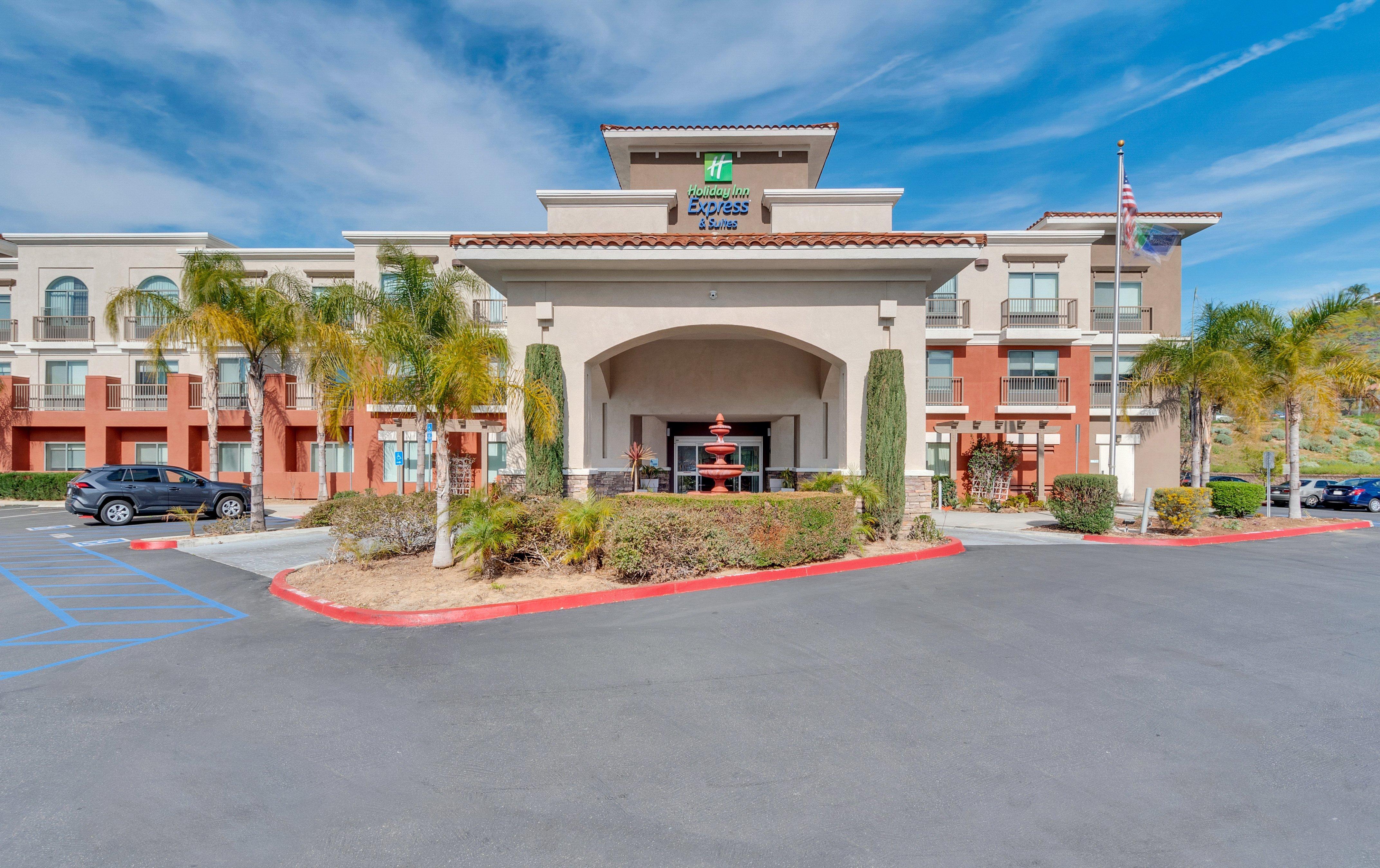 Express & Elsinore By Ihg