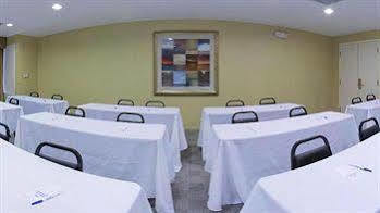 Express & Elsinore By Ihg Hotel 3*