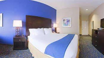 Hotel Express & Elsinore By Ihg Lake Elsinore