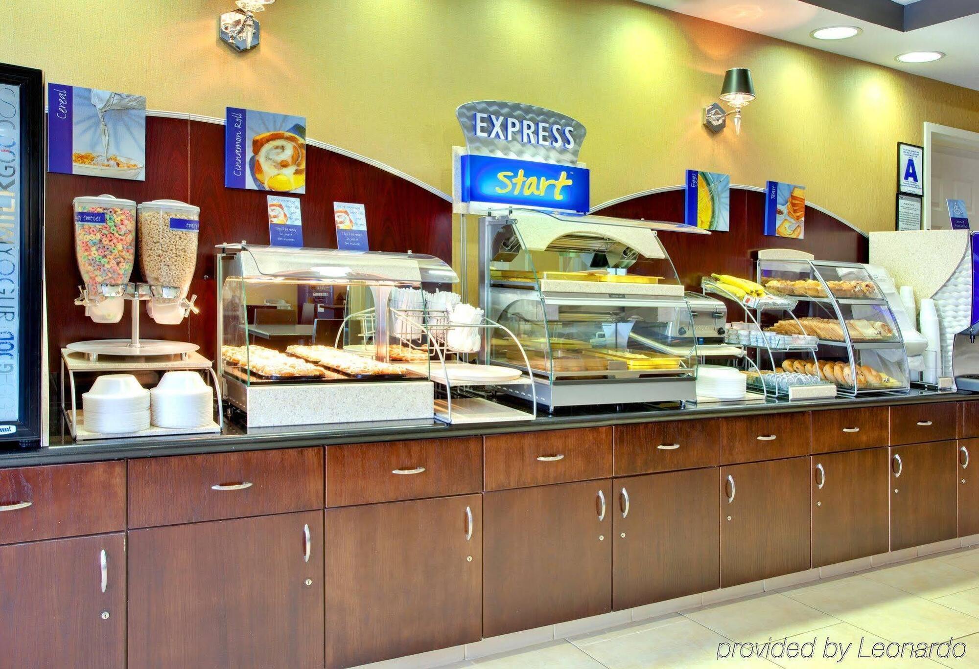 Express & Elsinore By Ihg Hotel