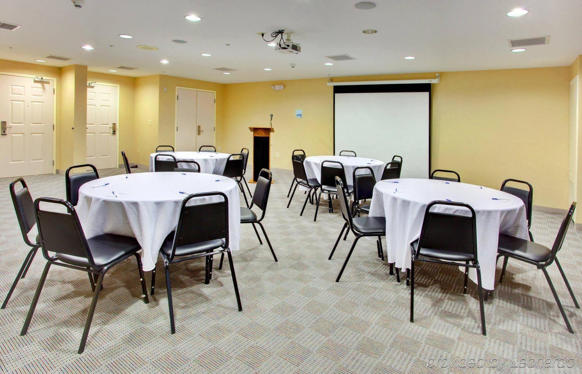 Express & Elsinore By Ihg